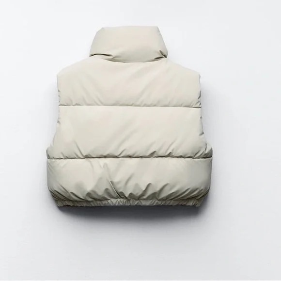 Zara Rubberized Cropped Vest in Cream size XS - Picture 3 of 8